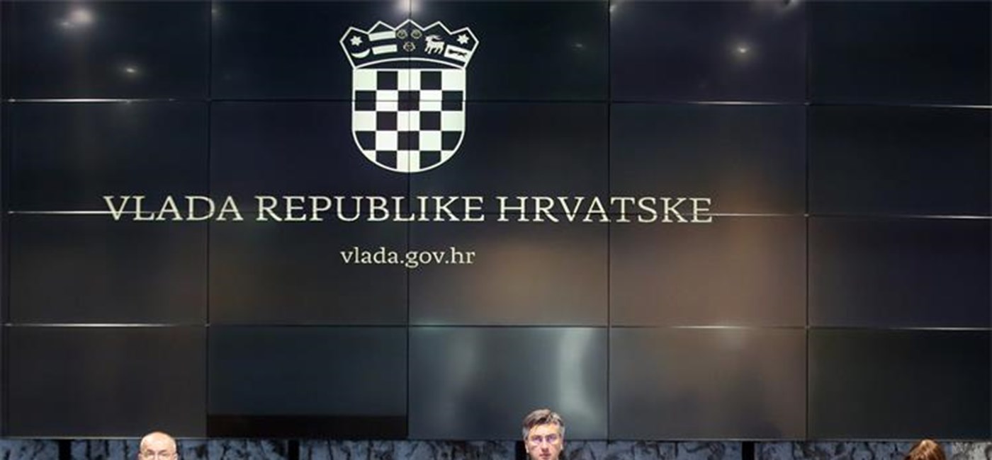 Bez obzira jesmo li u privatnom ili javnom sektoru, moramo biti svjesni da teret ove krize iznosimo solidarno